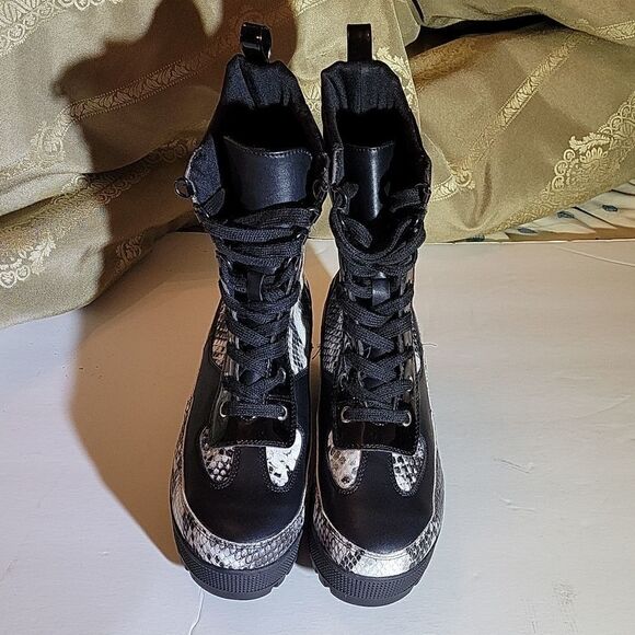 LADIES FASHIONOVA SNAKESKIN LOOK BOOT - Picture 2 of 15